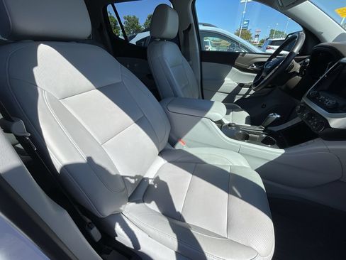 Used 2019 GMC Acadia SLT w/ LPO, Floor Liner Package FWD image 29