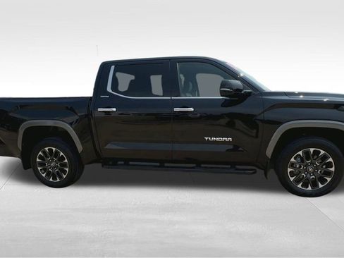 Used 2025 Toyota Tundra Limited image 9