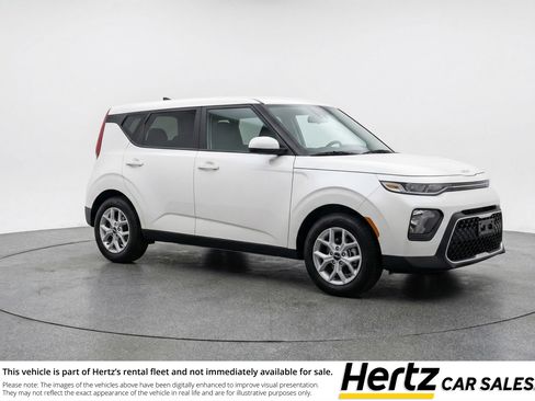 Used 2025 Kia Soul LX w/ LX Technology Package image 1
