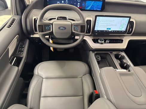 New 2026 Ford Expedition Max Active image 25