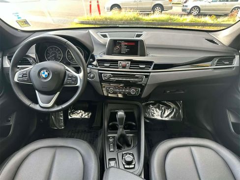 Used 2017 BMW X1 xDrive28i image 9