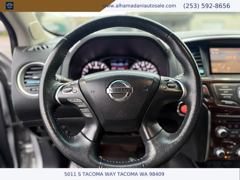 Used 2013 Nissan Pathfinder SL w/ SL Premium Pkg image 10