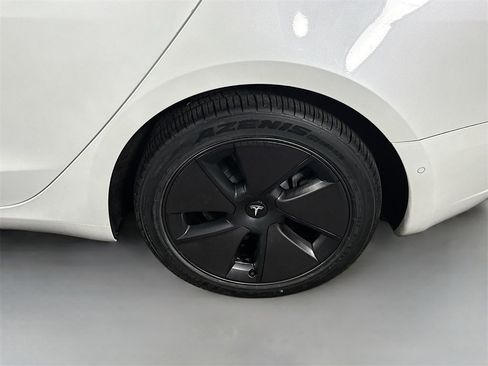 Used 2021 Tesla Model 3 Standard Range Plus image 33