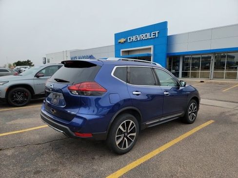 Used 2019 Nissan Rogue SL image 4