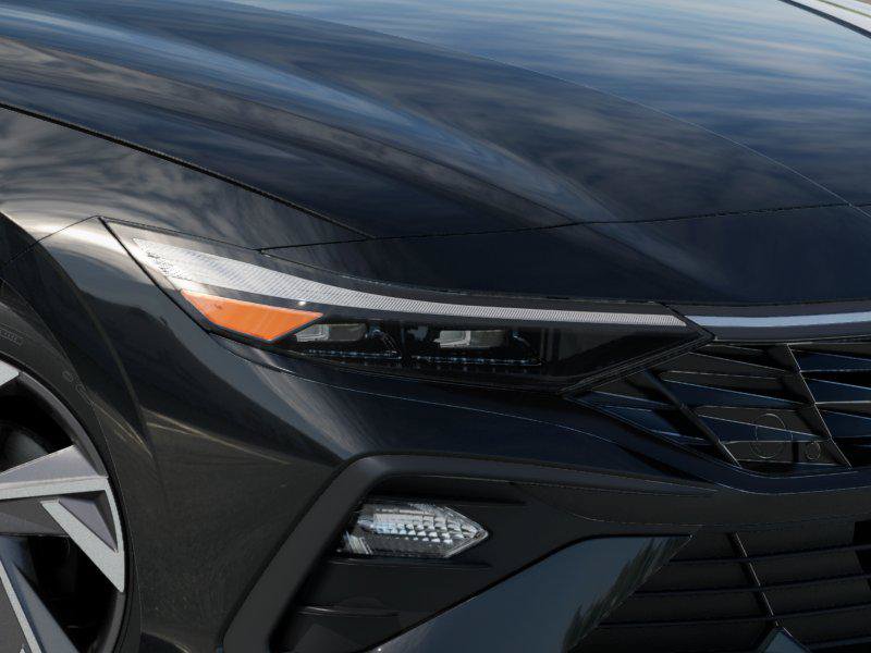 New 2025 Hyundai Elantra SEL FWD image 9
