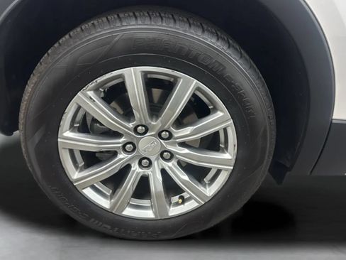 Used 2019 Cadillac XT4 Premium Luxury w/ Cold Weather Package FWD image 31