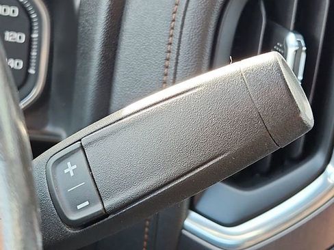 Certified 2020 GMC Sierra 1500 AT4 w/ AT4 Premium Package image 17