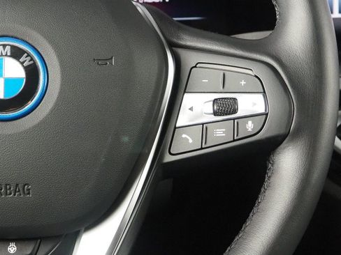 Used 2023 BMW i4 eDrive40 RWD image 21