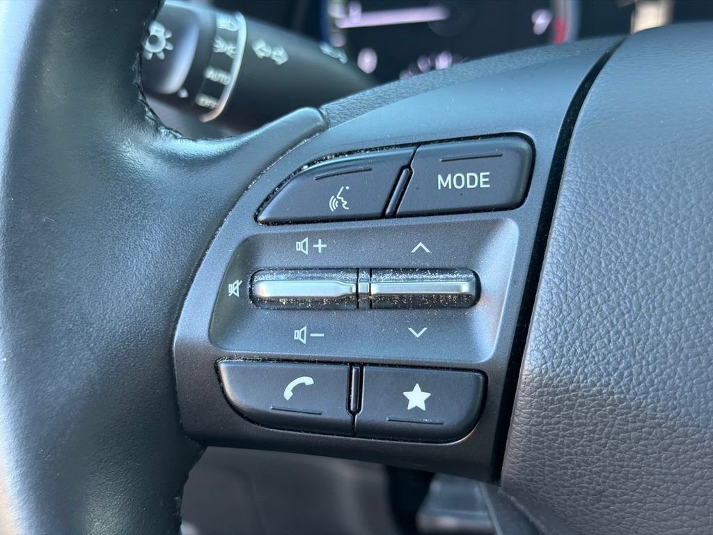Used 2022 Hyundai Kona SEL w/ Convenience Package FWD image 24