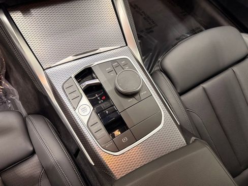 Used 2025 BMW 430i xDrive Coupe w/ M Sport Package image 19