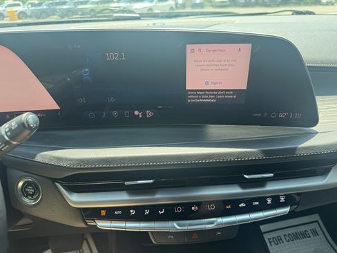 Used 2024 Cadillac XT4 Premium Luxury AWD/4WD image 22