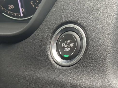 Used 2020 Cadillac XT4 Premium Luxury image 28