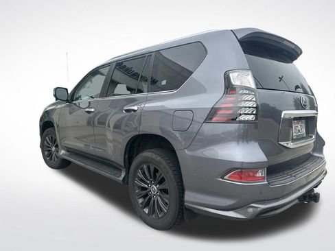 Used 2023 Lexus GX 460 Premium w/ Accessory Package AWD/4WD image 26