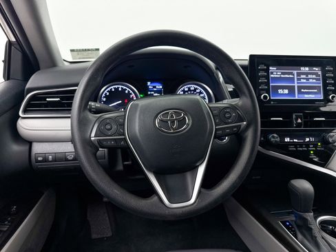 Used 2023 Toyota Camry LE image 3