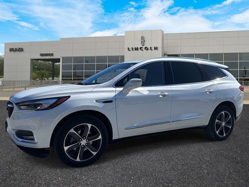 Used 2021 Buick Enclave Essence w/ Sport Touring Edition image 7