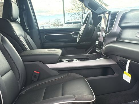 New 2026 RAM 1500 Laramie w/ Sport Appearance Package AWD/4WD image 14