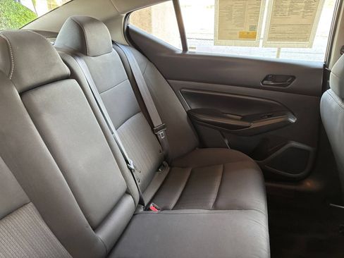 Used 2025 Nissan Altima 2.5 SV FWD image 36