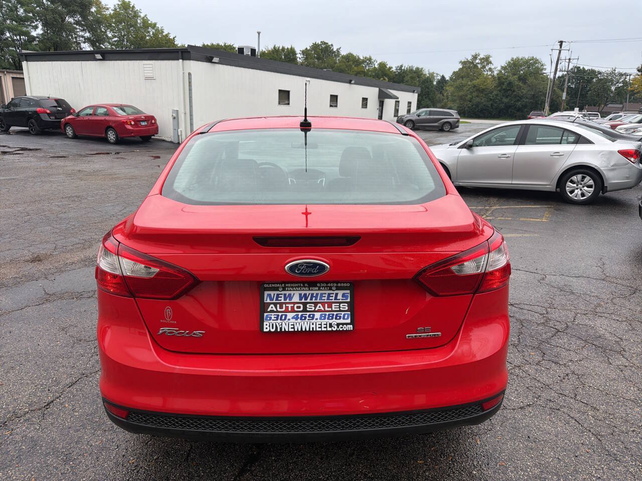 Used 2014 Ford Focus SE FWD image 5