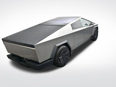 Used 2024 Tesla Cybertruck AWD Crew Cab image 17