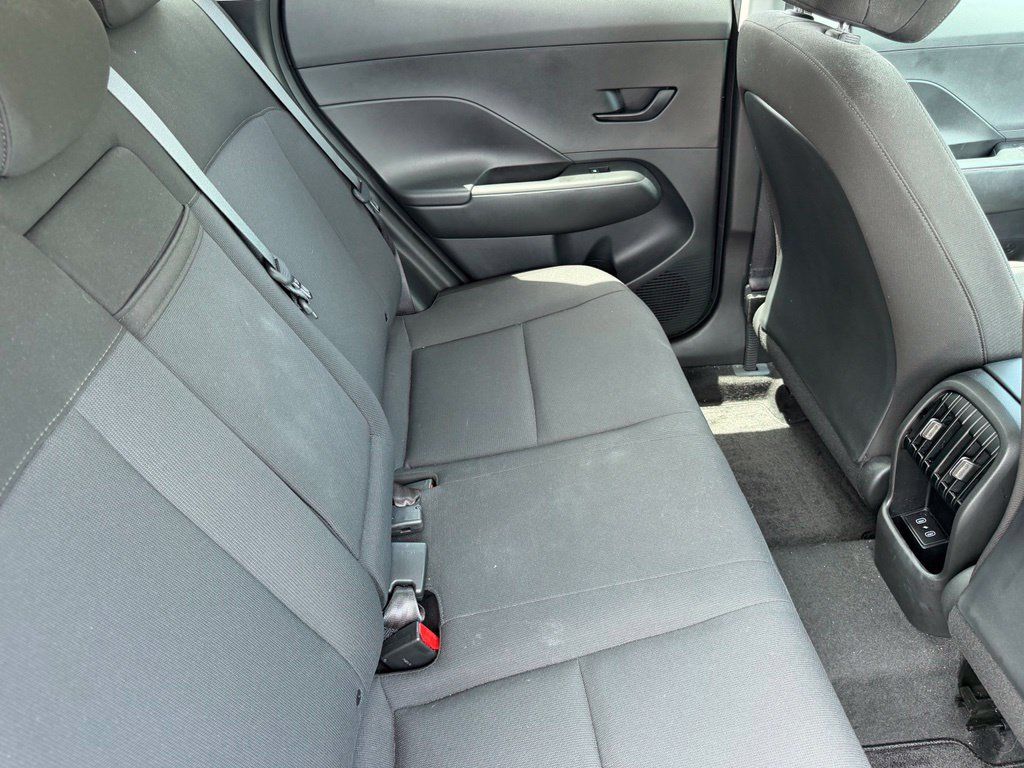 Used 2024 Hyundai Kona SEL FWD image 16