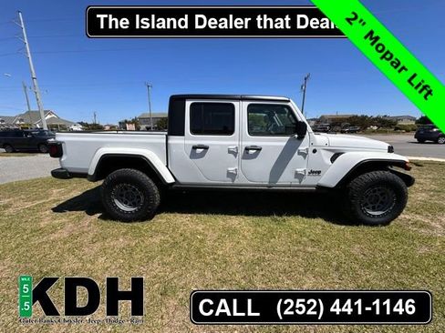 New 2025 Jeep Gladiator Sport AWD/4WD image 8