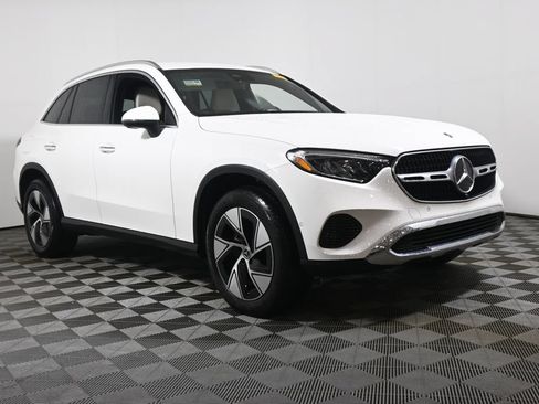 Certified 2024 Mercedes-Benz GLC 300 4MATIC image 9