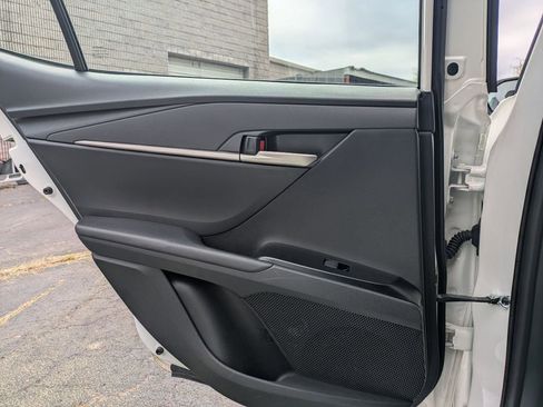 Used 2025 Toyota Camry LE image 27