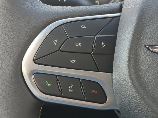 New 2026 Chrysler Voyager LX FWD image 30