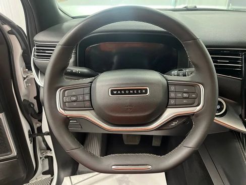 Used 2024 Jeep Wagoneer Series II AWD/4WD image 23