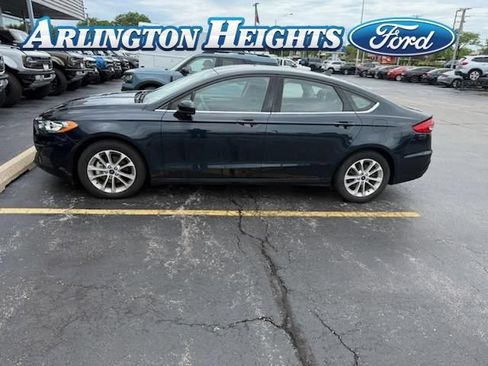 Used 2020 Ford Fusion SE FWD image 1