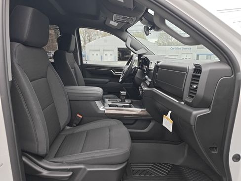 Certified 2026 Chevrolet Silverado 1500 LT AWD/4WD image 29