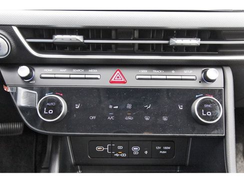 Used 2025 Hyundai Sonata SEL FWD image 30