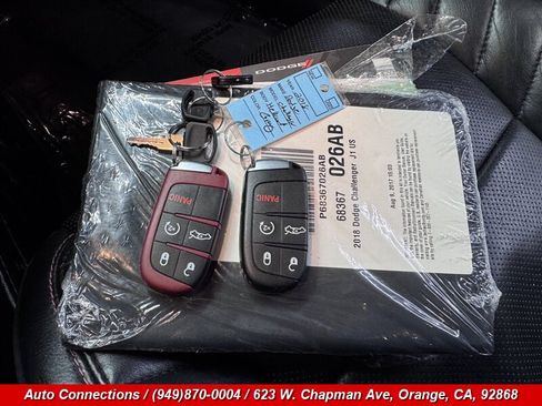 Used 2018 Dodge Challenger SRT Hellcat RWD image 24
