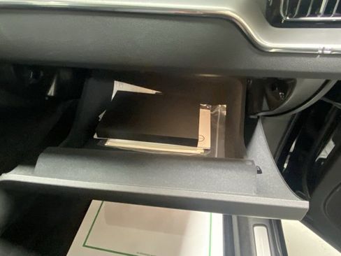 Used 2024 Volvo XC60 T8 Core image 29