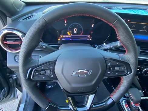 New 2026 Chevrolet Trax RS w/ Sunroof Package image 29