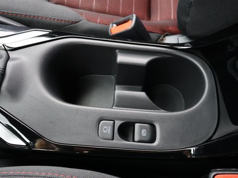 Used 2025 Toyota Corolla SE FWD image 26