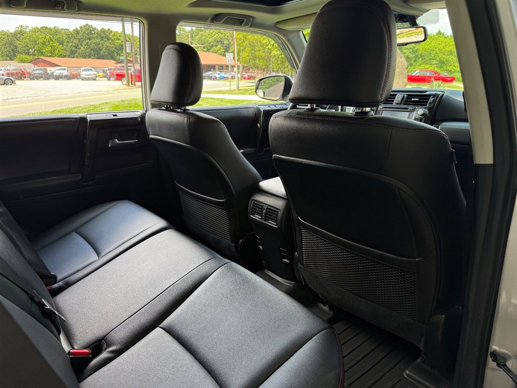 Used 2018 Toyota 4Runner TRD Off-Road Premium AWD/4WD image 58