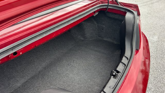 Used 2006 Ford Mustang Convertible RWD image 16