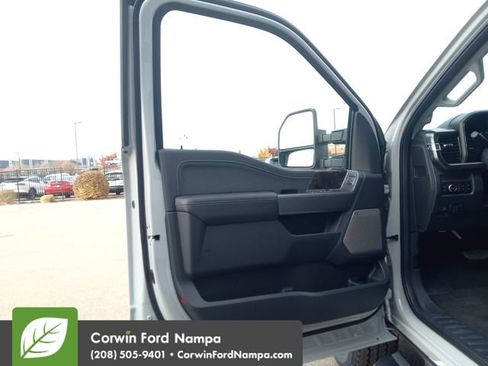 New 2026 Ford F250 Lariat w/ Chrome Package image 10