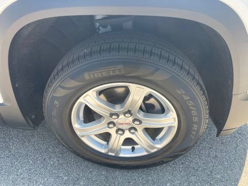 Used 2019 GMC Acadia SLE w/ LPO, Floor Liner Package FWD image 28