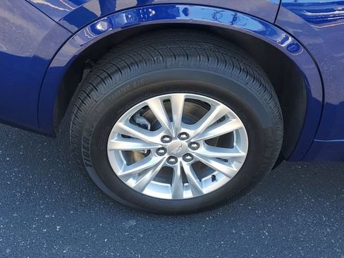 Certified 2024 Cadillac XT6 Luxury w/ LPO, Floor Liner Package AWD/4WD image 6