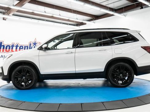 Certified 2022 Honda Pilot Black Edition image 5
