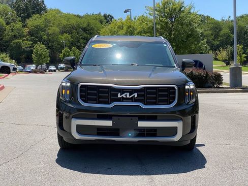 Used 2025 Kia Telluride S AWD/4WD image 2