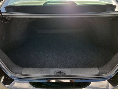Certified 2025 Nissan Sentra SR FWD image 8