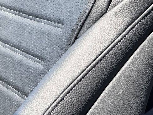 New 2026 Mercedes-Benz GLC 300 4MATIC image 29