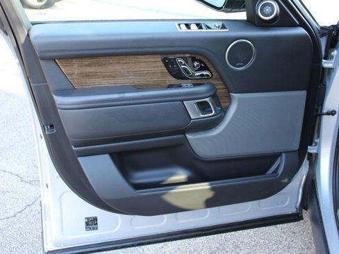 Used 2019 Land Rover Range Rover Supercharged AWD/4WD image 16