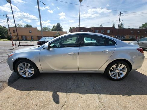 Used 2016 Buick Regal FWD image 4