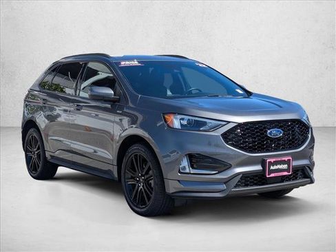 Certified 2022 Ford Edge ST-Line AWD/4WD image 3