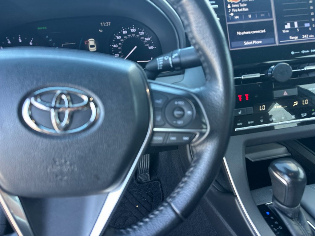 Used 2021 Toyota Avalon XLE FWD image 12