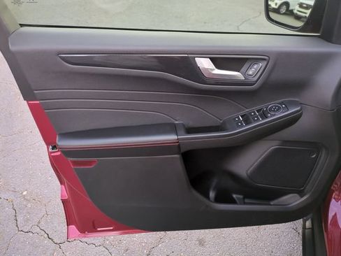 Used 2023 Ford Escape ST-Line w/ Tech Pack #1 FWD image 12
